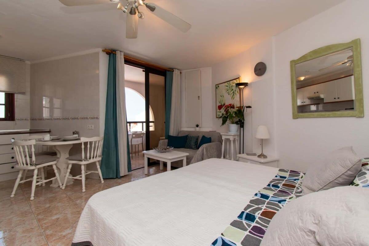 Parque Santiago II 269 - Studio With Sea And Pool Views Playa de las Américas Exterior foto